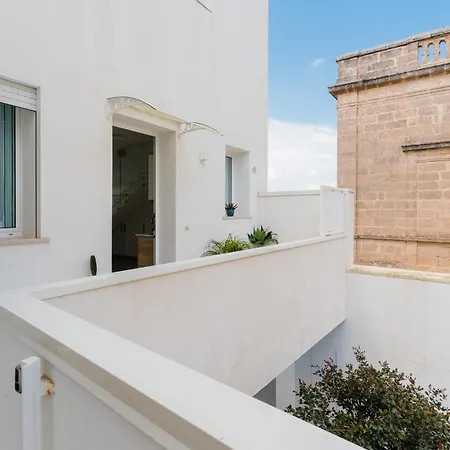 Porto Grande Jacuzzi - Salento Selection Apartment *
